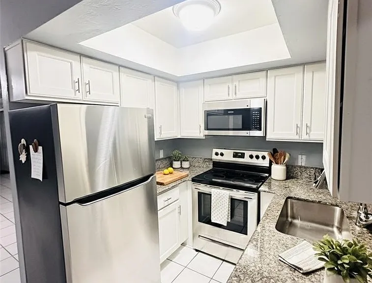 5256 Coronado Pkwy — Photo 1