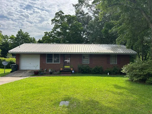 311 Massee Dr, Dothan, AL 36301