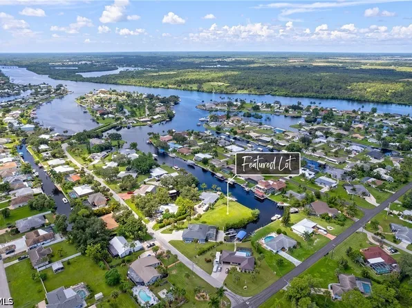 13534 Island Rd, Fort Myers, FL 33905