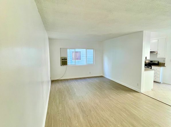 1226 Armacost Ave APT 9
