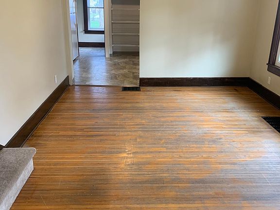3rd image of 78 Salisbury Ave