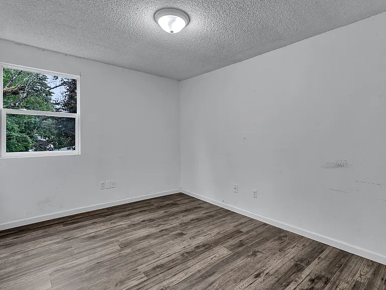 2406 N St NE #D — Photo 5
