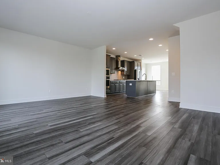 6722 Upland Manor Dr — Photo 13