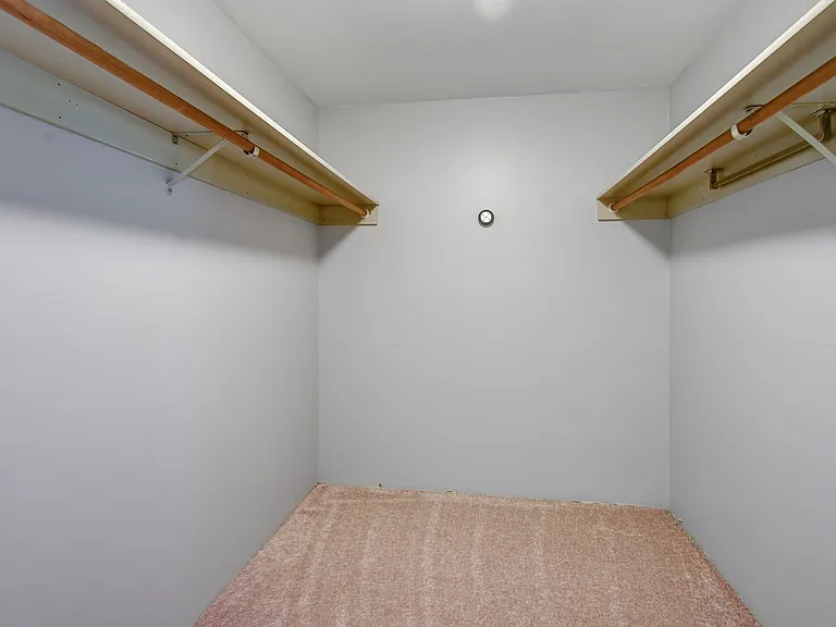10035 NE 28th Pl — Photo 12