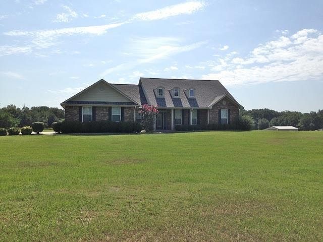 1st image of 945 County Road 1155