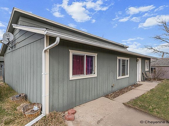 3rd image of 1110 Ashford Dr