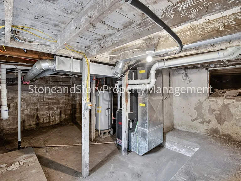 414 NE Grattan St — Photo 30