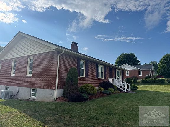 4th image of 224 Brandywine Ln
