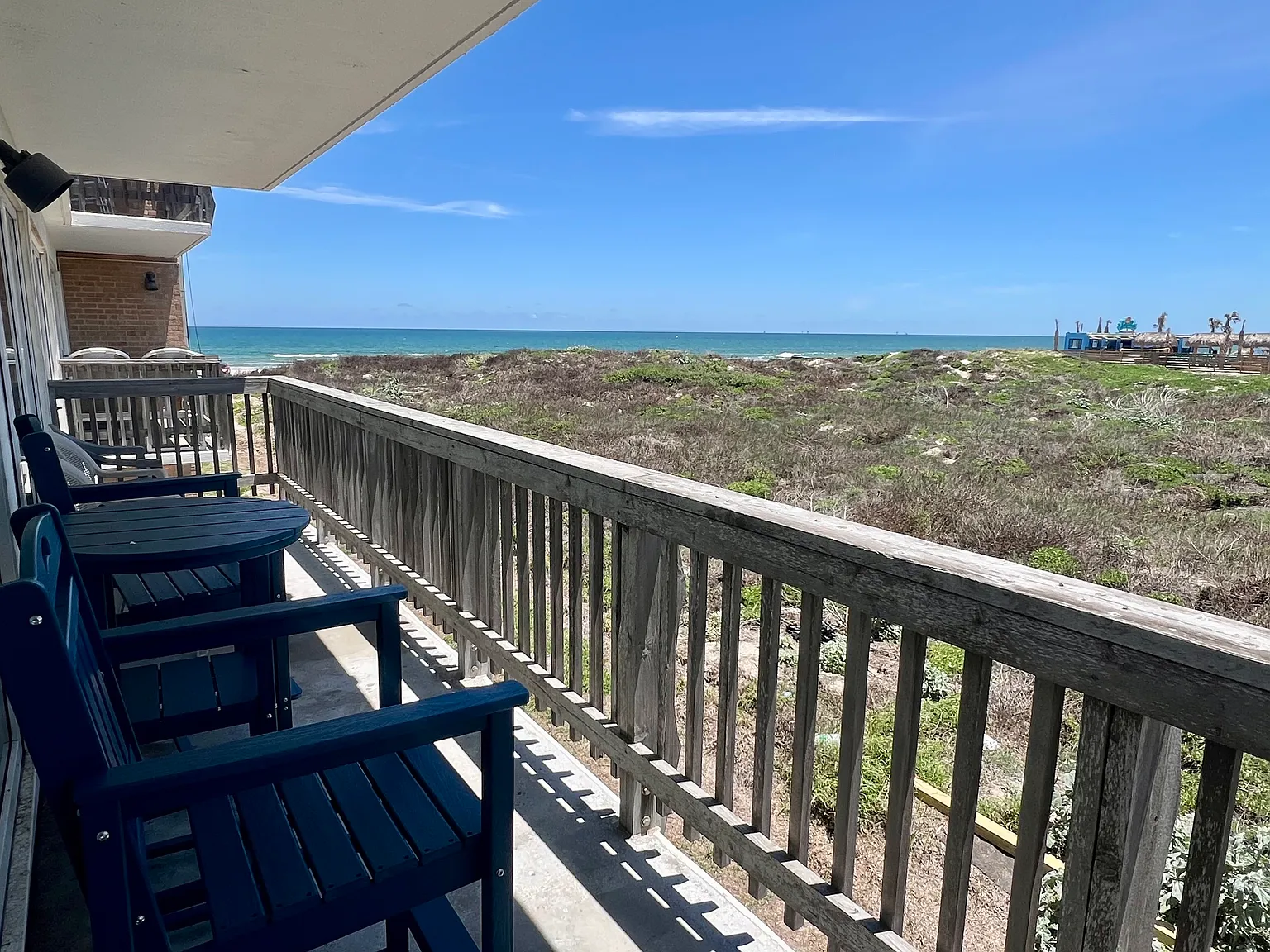 2 bed, 949 sqft, $2,835 — Photo 2