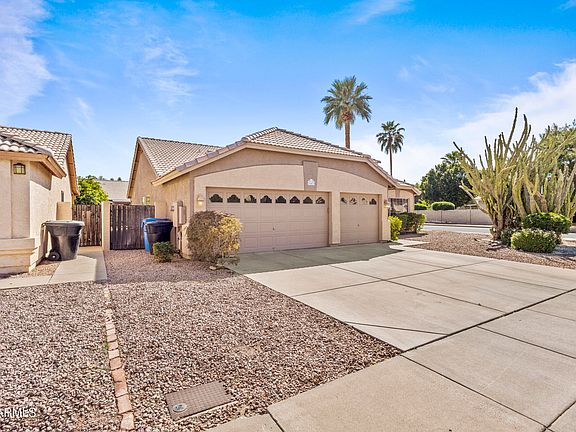2nd image of 1413 E SAN REMO Avenue