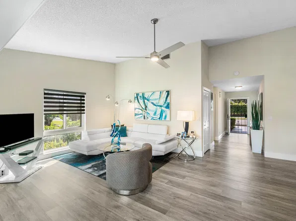 732 Lago Road, Delray Beach, FL 33445