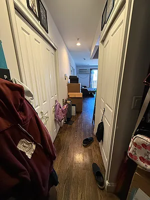 Rented by Celine Moradof-Nazarian, LREB | media 6