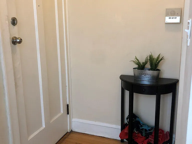 2355 N Kenneth Ave #2 — Photo 6