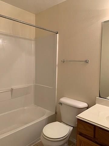 2nd image of 6832 Arbor Hollow Ln