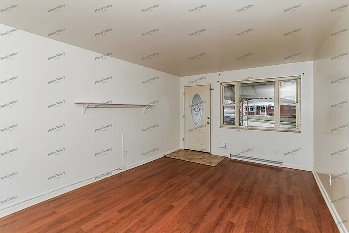 818 Woodyhill Dr — Photo 5