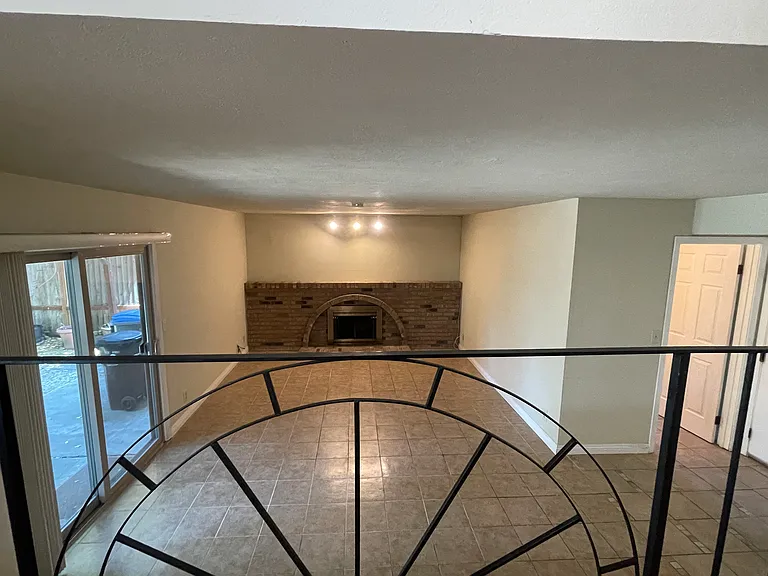 4935 Massachusetts Dr — Photo 18