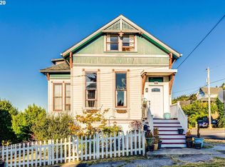 698 15th St, Astoria, OR 97103