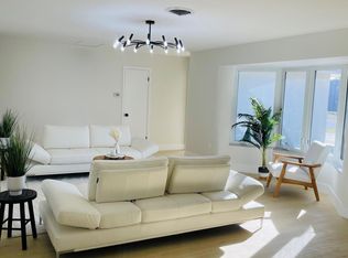 640 NW 16th Ct, Boca Raton, FL 33486