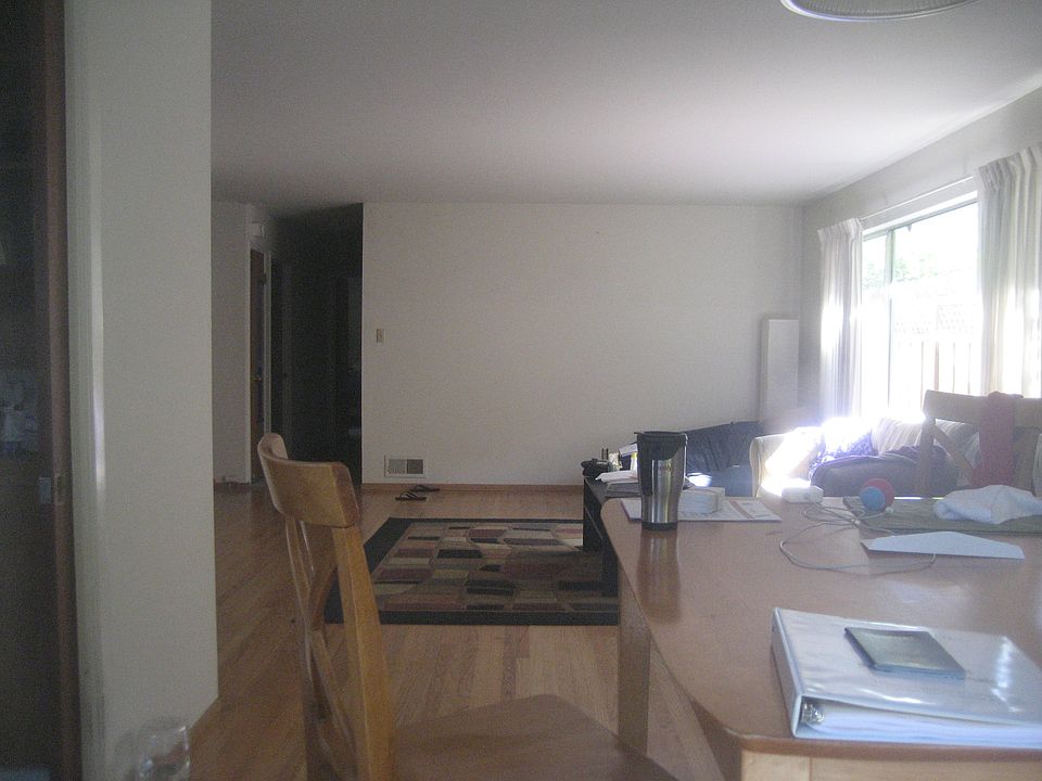 2nd image of 1044 Madison Ave