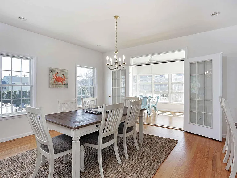 111 York Ave — Photo 10