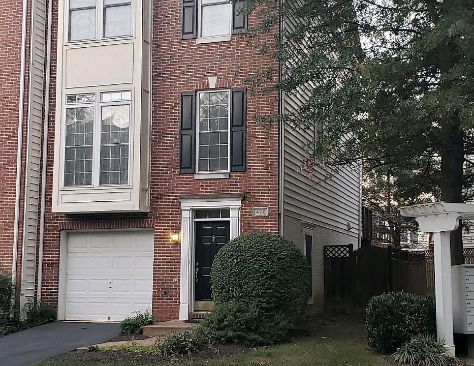 1st image of 4113 Fairfax Center Creek Dr