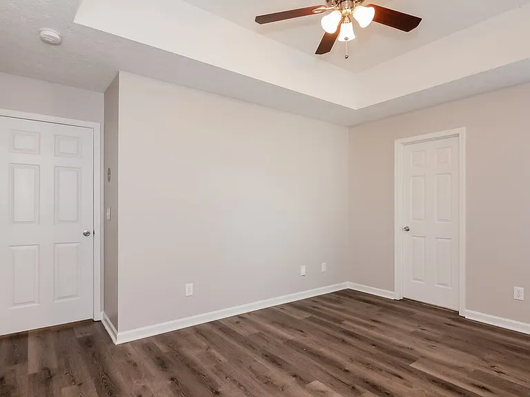 634 Loch Lomond Cir — Photo 9