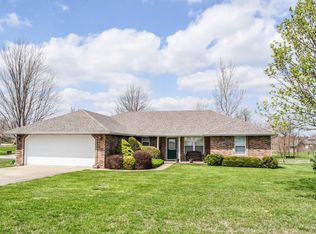 1581 Jones St, Bolivar, MO 65613