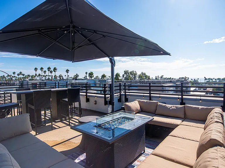 1562 Vista Del Mar Way #1 — Photo 27