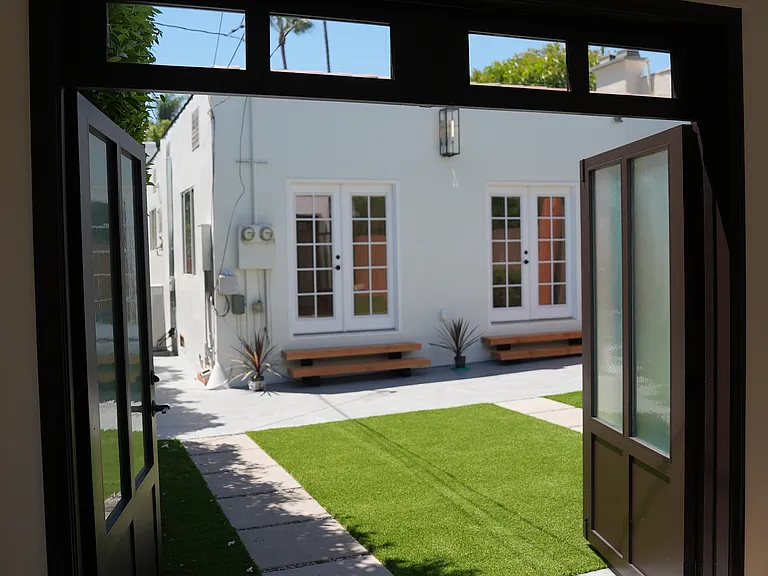 1020 N La Jolla Ave #1020 — Photo 31