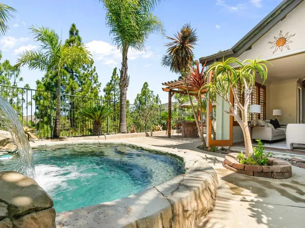 1470 Golden Sunset Dr, San Marcos, CA 92078