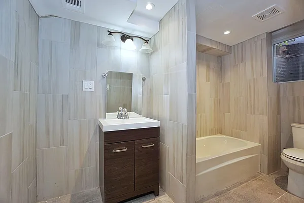 Sold by 5 Boro Realty Corp | media 35