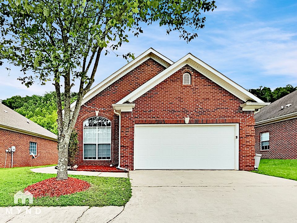 1st image of 1135 Castlemaine Dr