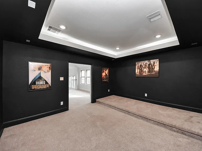 1714 McCrae Hill Ct — Photo 33