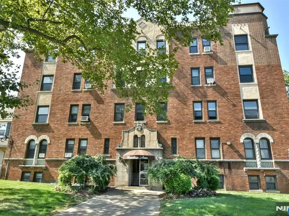 303 Hamilton Pl APT C1, Hackensack, NJ 07601