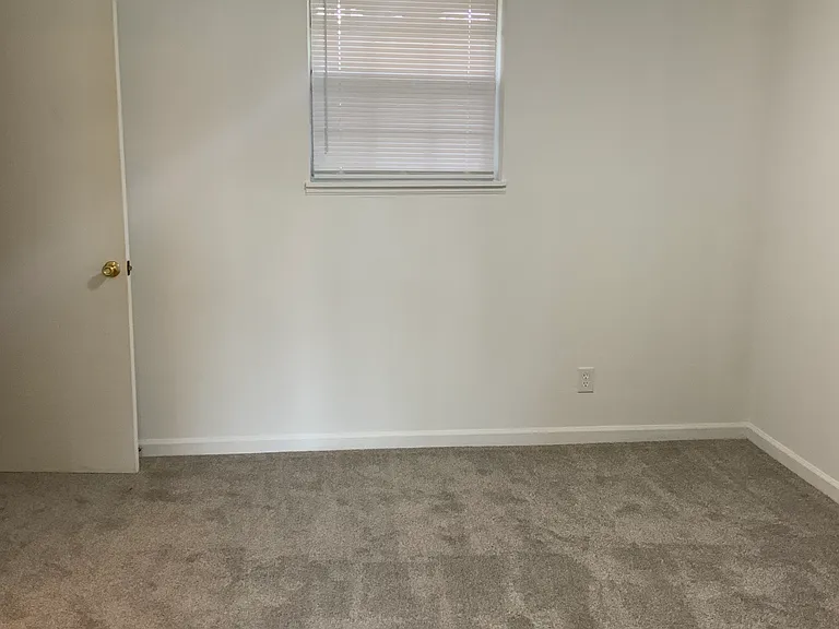 1020 E Main St #22 — Photo 17