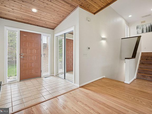 4th image of 8019 Grand Teton Dr