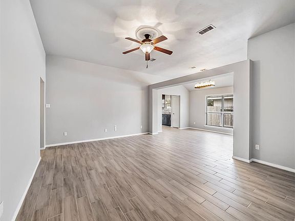 3rd image of 17227 Box Canyon Dr
