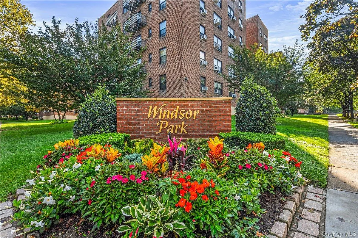 1 bed, 1.0 bath, 800 sqft, $2,400 — Photo 2