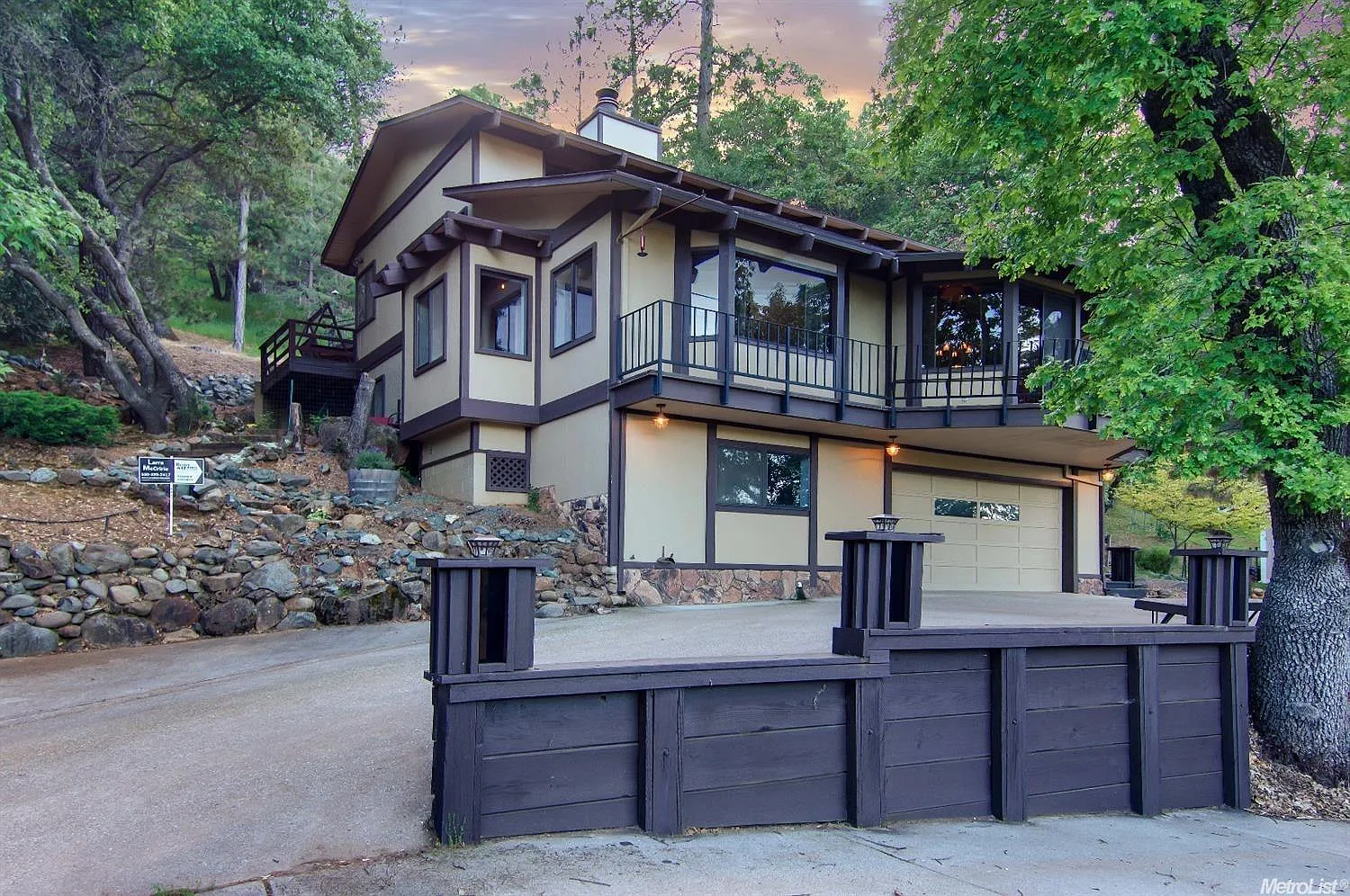 12976 Roadrunner Dr photo 1