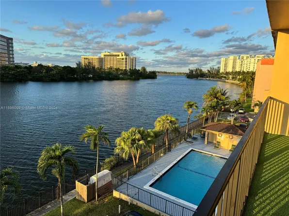 5249 NW 7th St APT 408, Miami, FL 33126