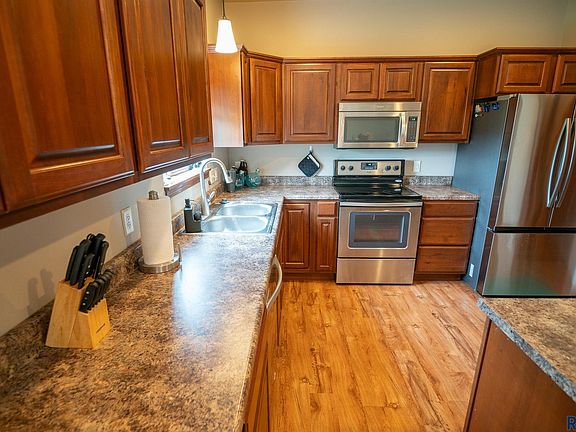 3rd image of 4327 W Shipton St