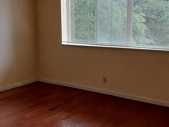 5th image of 7509 York Dr #K11