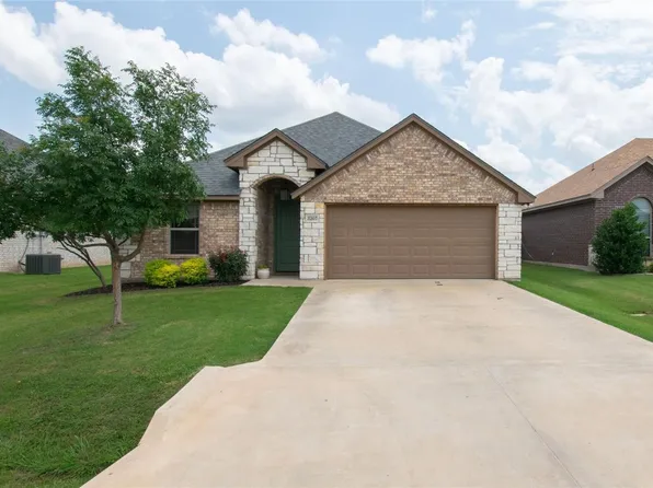 3207 Main St, Granbury, TX 76049