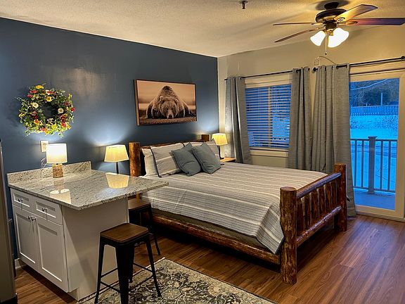 2nd image of 36 Lodge Road #A115