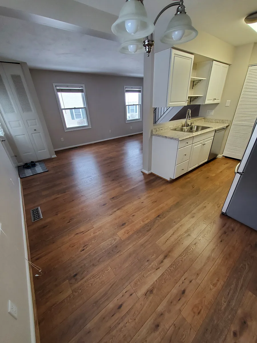 Building Photo - 24 Sumac Way
