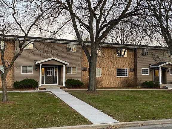 3rd image of 203-209 Fairway Dr #5