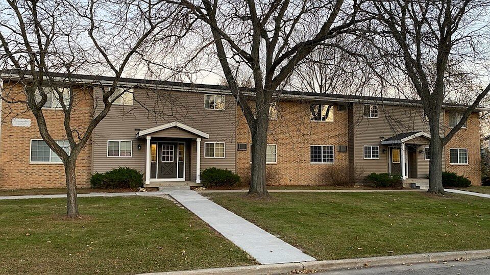 1st image of 123 Parkview Cir #6