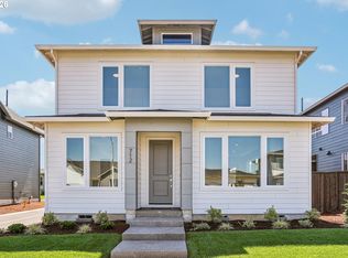 712 Magnolia Ave, Woodburn, OR 97071
