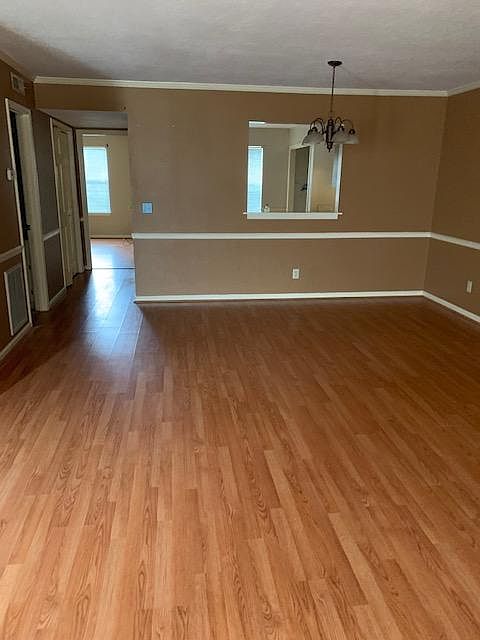 2nd image of 1024 Fairfax Dr