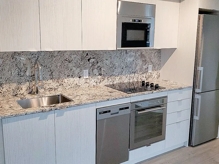5 Mabelle Ave #533 — Photo 3